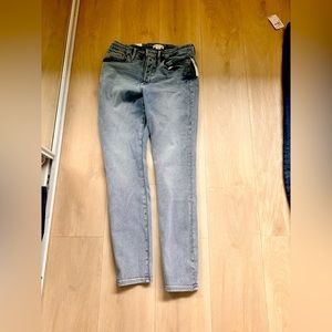 NWT Good American GOOD LEGS STRAIGHT JEANS size 8